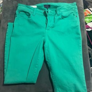 Great condition 8P YNDJ